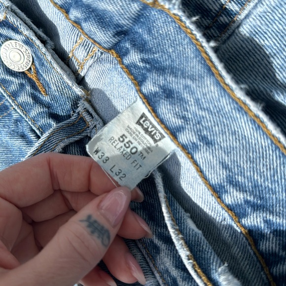 Vintage Levi’s Relaxed Fit - Picture 4 of 6